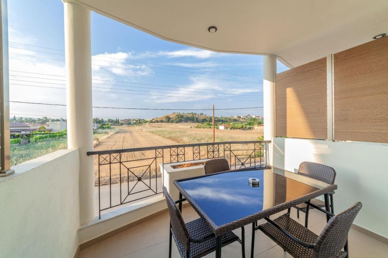 Anastasia Luxury Suites By Xenius Zeus In Nea Флогита Экстерьер фото