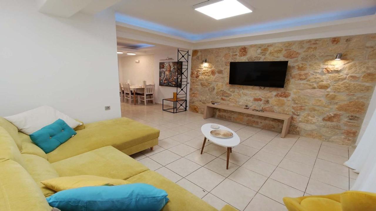 Anastasia Luxury Suites By Xenius Zeus In Nea Флогита Экстерьер фото