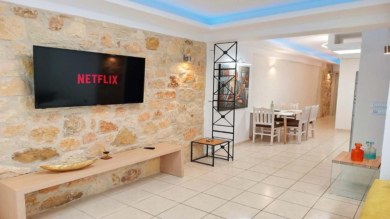 Anastasia Luxury Suites By Xenius Zeus In Nea Флогита Экстерьер фото