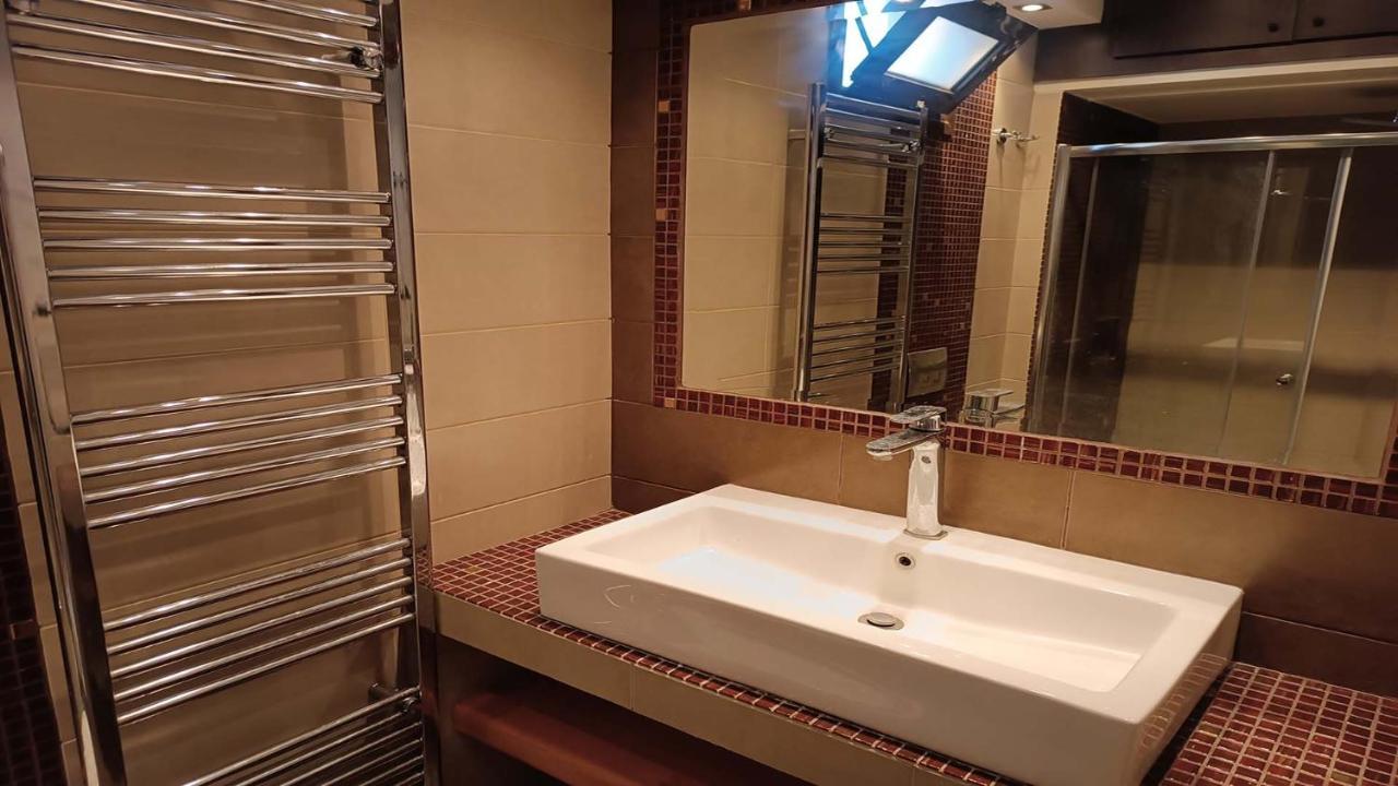 Anastasia Luxury Suites By Xenius Zeus In Nea Флогита Экстерьер фото