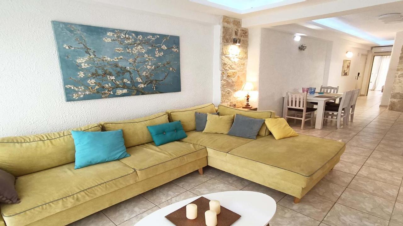Anastasia Luxury Suites By Xenius Zeus In Nea Флогита Экстерьер фото