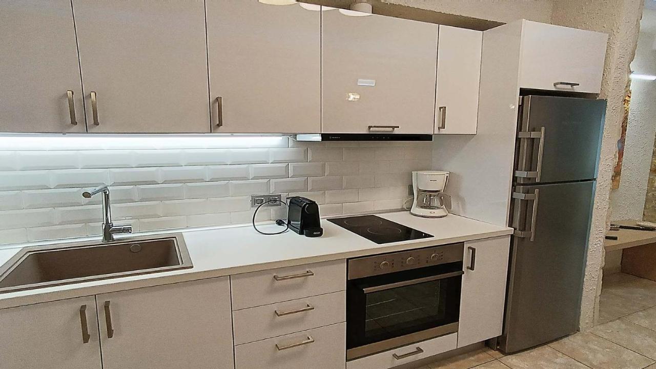 Anastasia Luxury Suites By Xenius Zeus In Nea Флогита Экстерьер фото