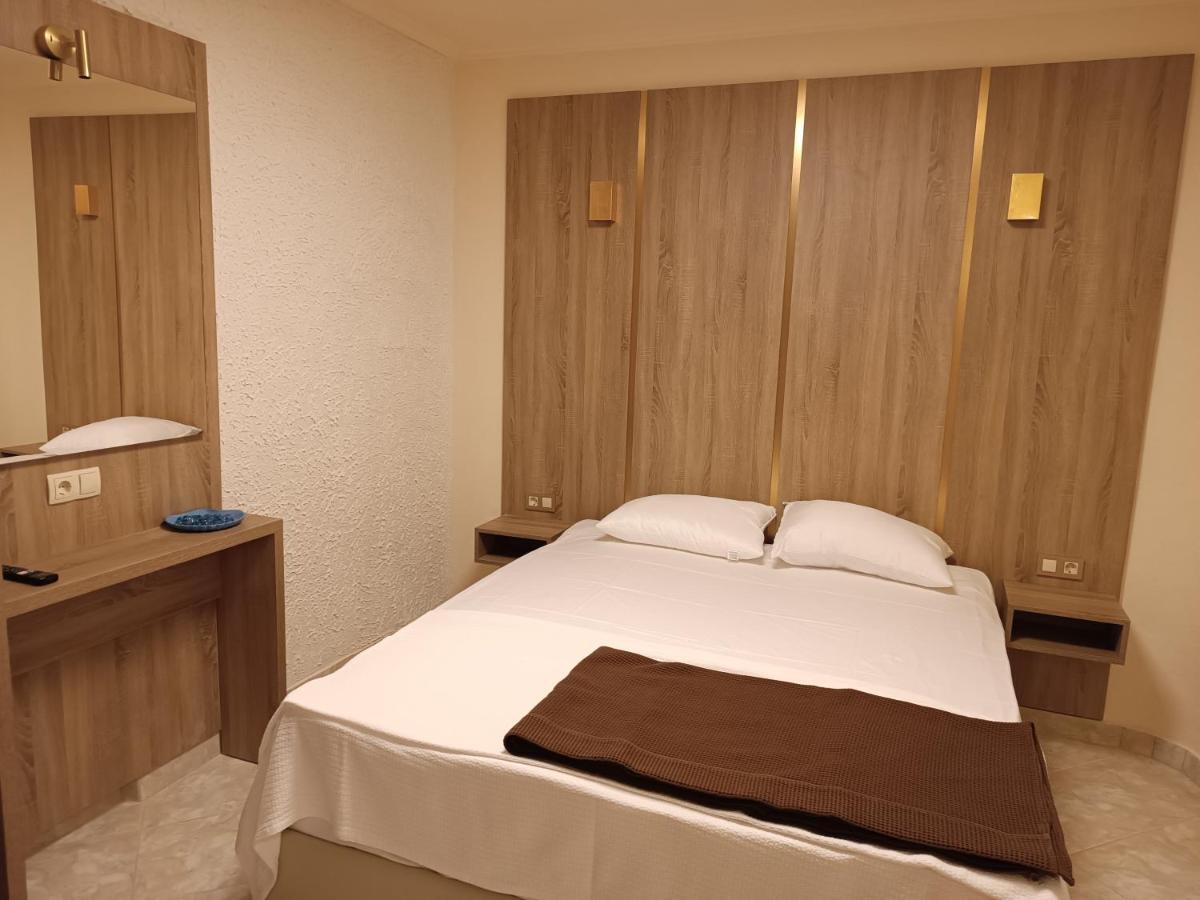 Anastasia Luxury Suites By Xenius Zeus In Nea Флогита Экстерьер фото